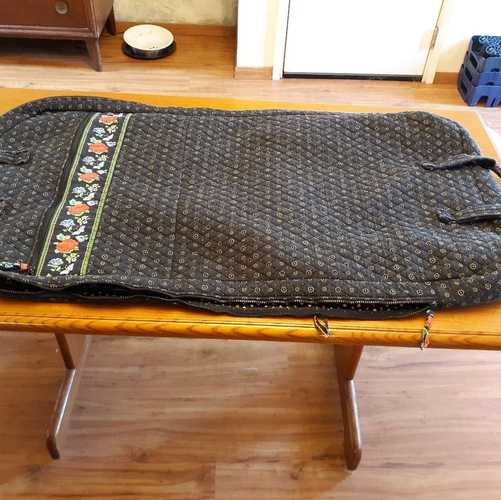 Garment bag - Picture 3 of 7